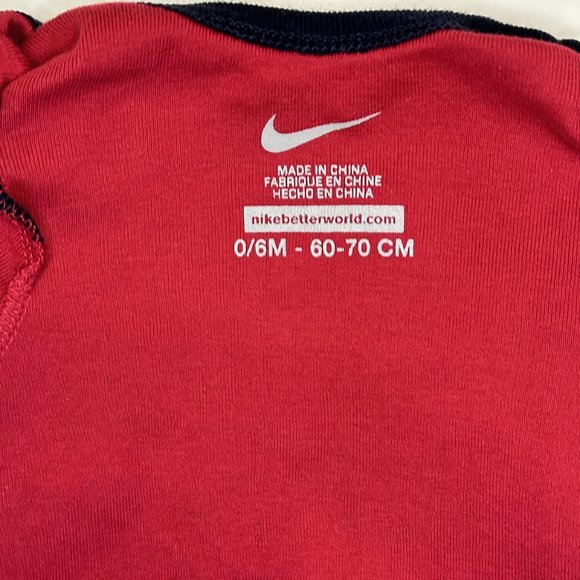 Nike Baby Onesie Sz 0-6 Months Red One Piece Bodysuit Long Sleeves EXC - Picture 4 of 6